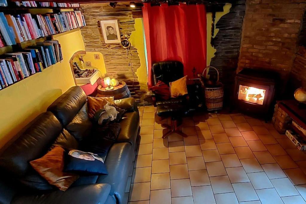 L'Ardoisiere: Jolie Maison Ardennaise. Villa Alle Kültér fotó